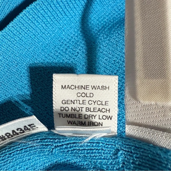 Ann Taylor Blue Cap Sleeve Knit Top Size Small - Picture 5 of 13